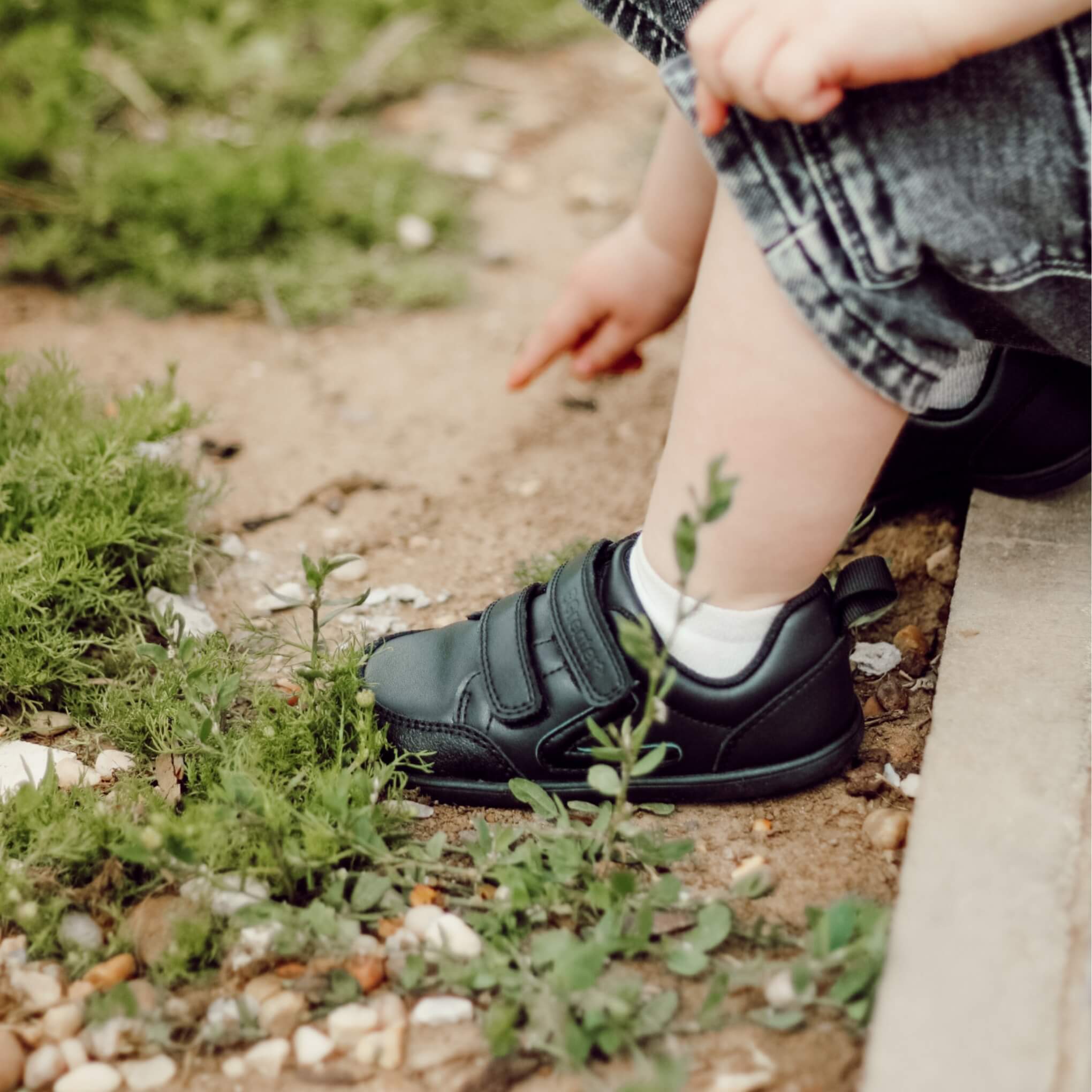 Edison - Black - Image 3